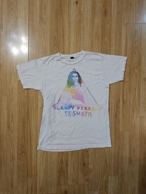 Katy Perry Prism Tour White Rainbow Graphic Tee
